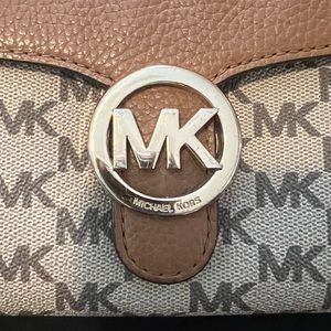 MK Signature VANNA